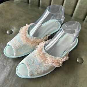 Vintage 1960s Evette Aqua Blue Lace Peep Toe House Slippers Women’s 8–9 Large